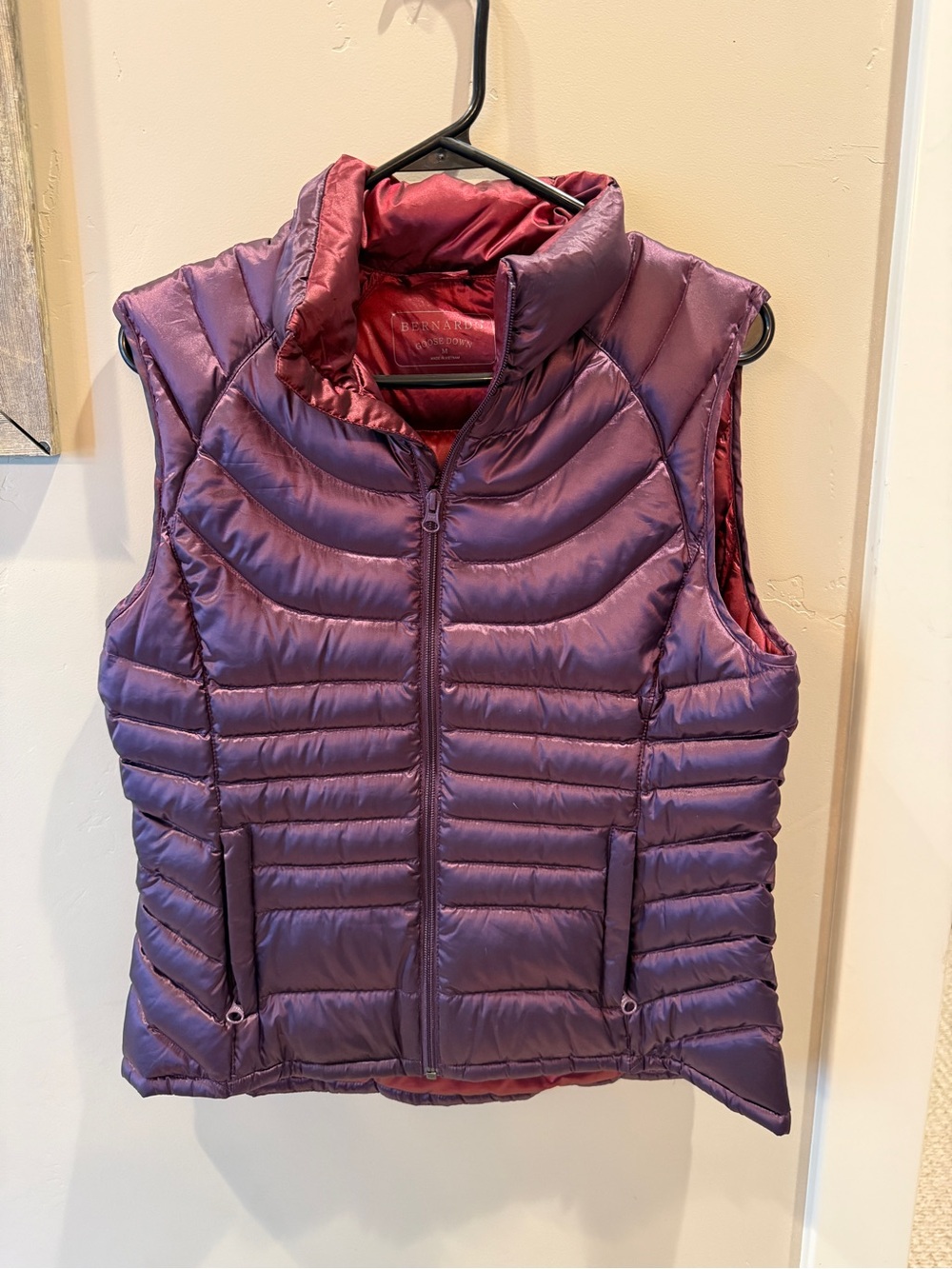 Bernardo Quilted Reversible Puffer Vest - Plum